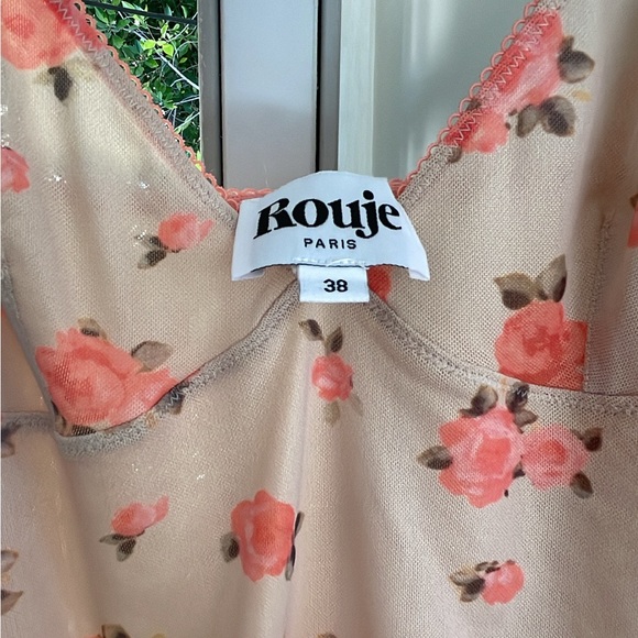 ROUJE Floral Maxi Dress with Pink and Cream Design - Picture 3 of 4
